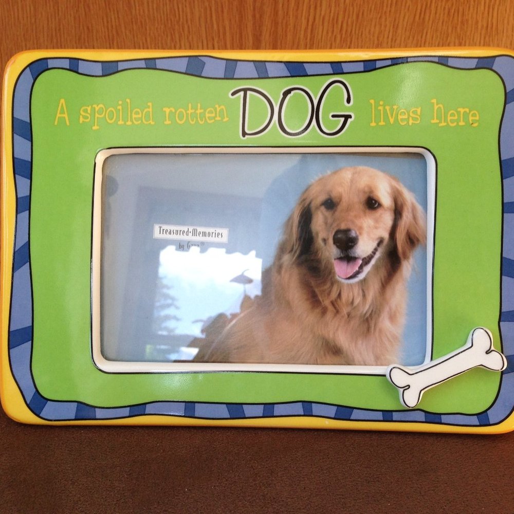 Ceramic picture frame for a 4x6 picture, new